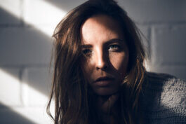 Portrait Bild Serie von Verena in Berlin Alex Sobotta Fotograf