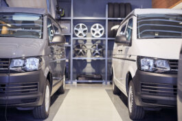 The Showroom of Custom Bus Fahrzeugbau GmbH & Co. KG by Alex Sobotta Alex Sobotta Fotograf