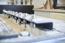 Workshop Tools cnc milling machine at Custom Bus Fahrzeugbau GmbH & Co. KG Photo by Alex Sobotta Alex Sobotta Fotograf